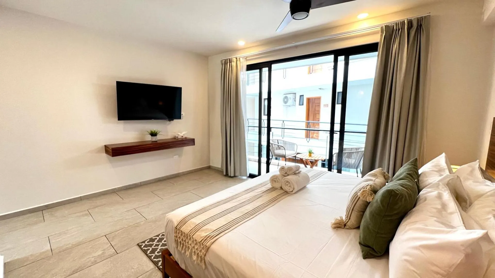 Gorgeous Studio Loft In Tulum Apartmán